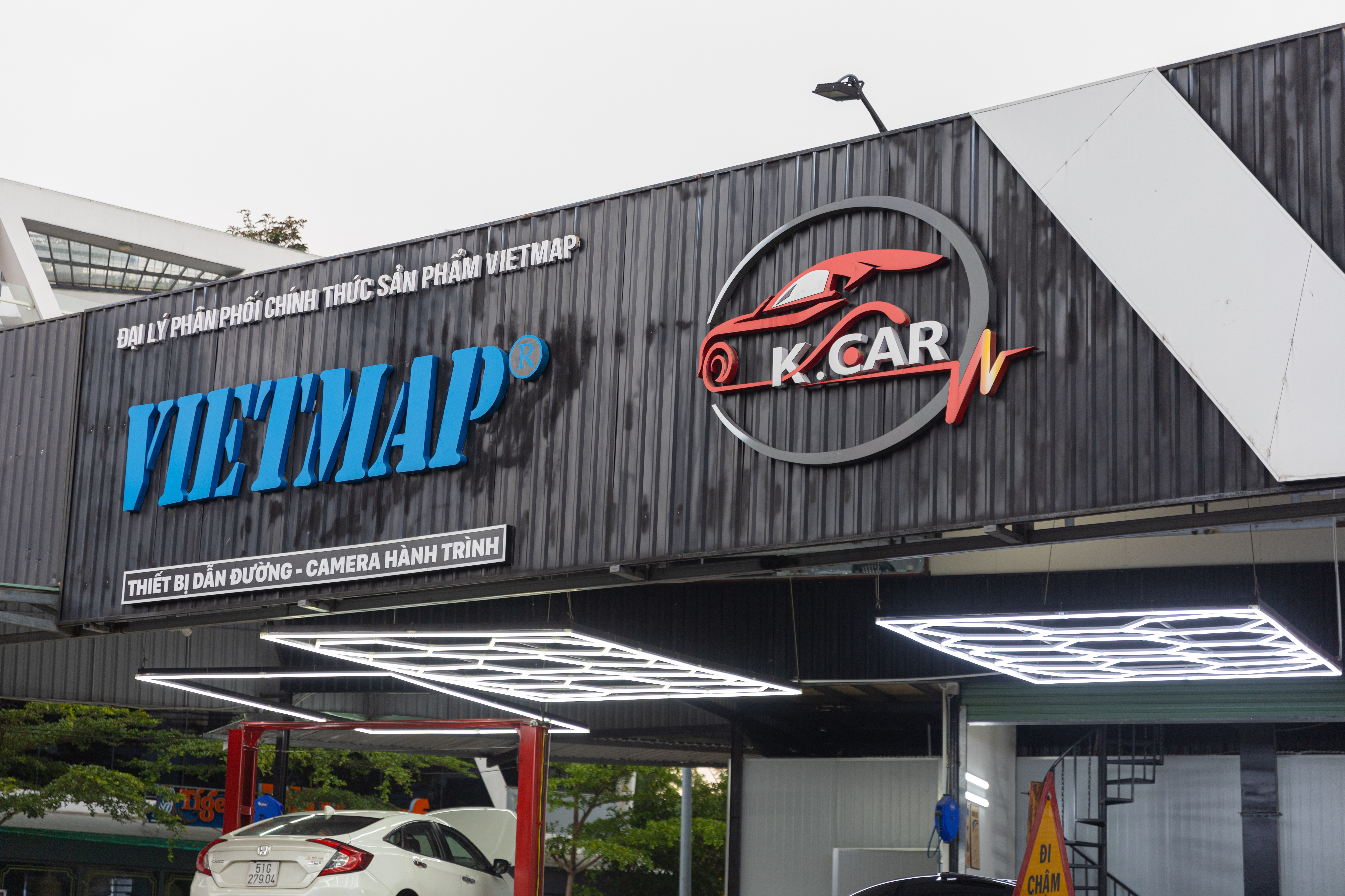 K.CAR Auto - Đại lý phân phối lắp đặt các sản phẩm VIETMAP uy tín tại thị trường Quận 2 
